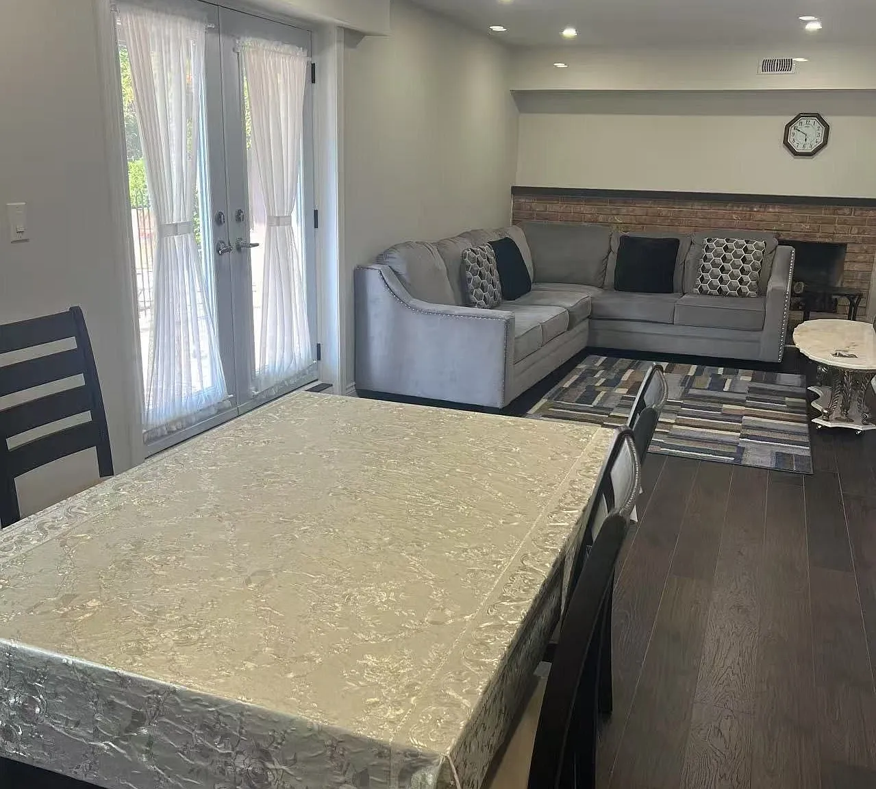 2 bed, $2,500 — Photo 3