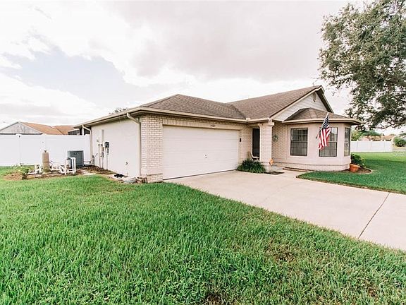 3rd image of 14927 Prairie Rose Ct