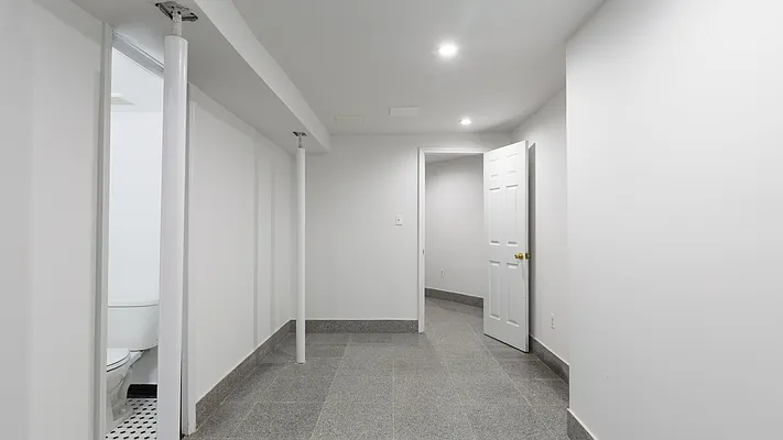 Rented by Nooklyn NYC LLC | media 24