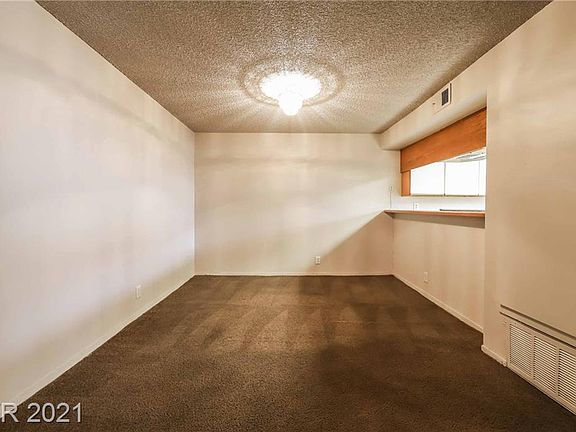 5th image of 2080 Karen Ave #22