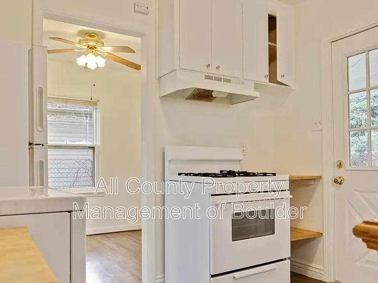 732 Alpine Ave — Photo 3