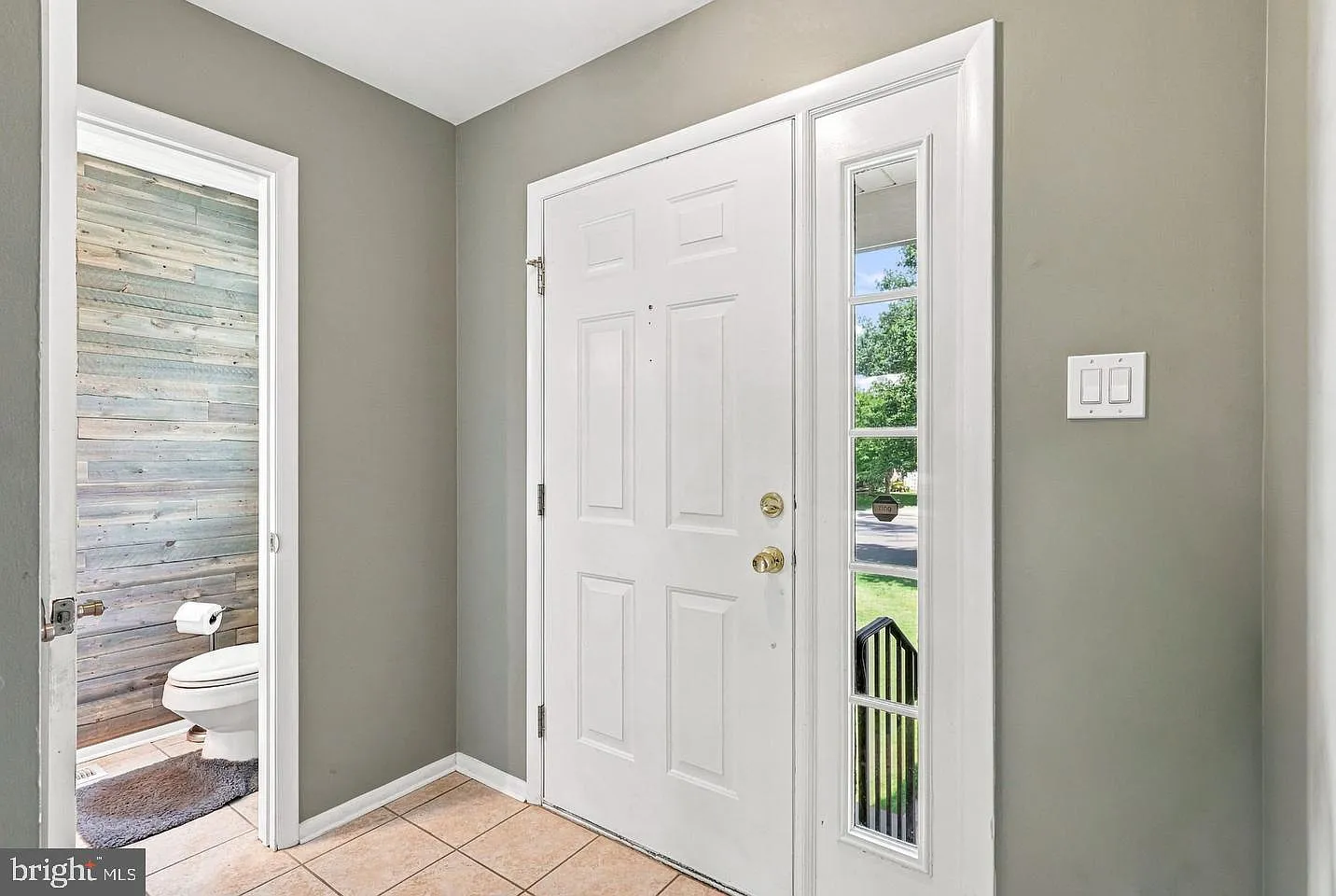 2 bed, 1.5 bath, 1392 sqft, $2,400 — Photo 4