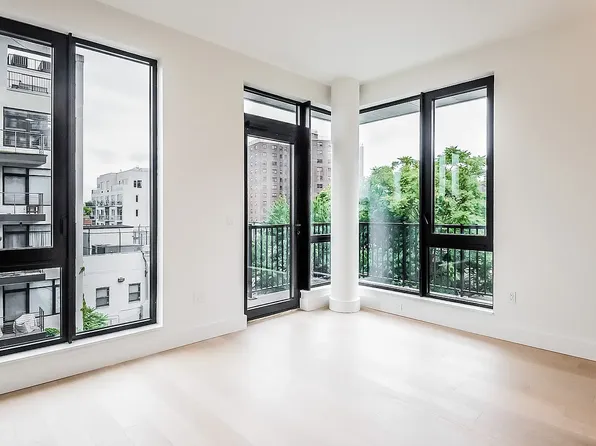 218 Front St, Brooklyn, NY