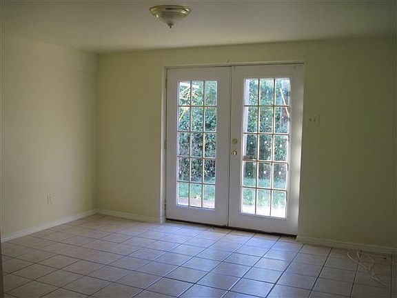 Basement/ Family Room