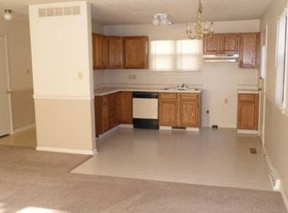 7032 SW Lario Ln, Topeka, KS 66619