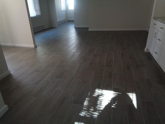 5th image of 13 Beaver Dr