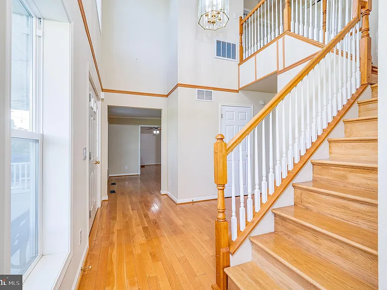 401 Ponderosa Trl #1 — Photo 6