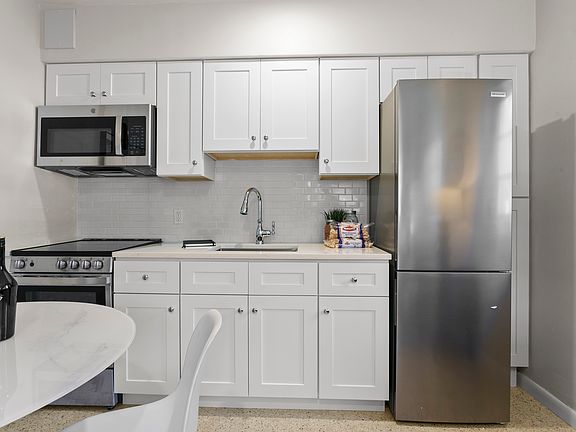 5th image of 67 Davis Blvd APT 1