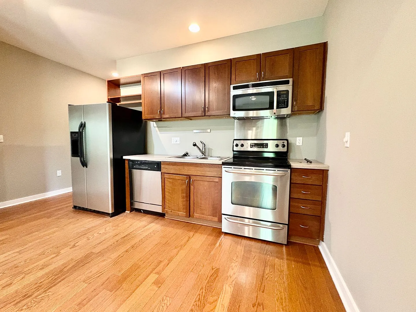 Cherry Hill Row — Photo 2