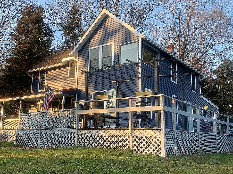 2nd image of 2673 Myrtle Ave