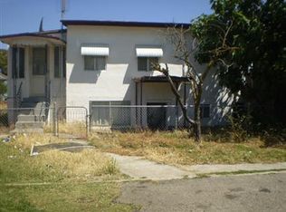 510 1st St, Los Banos, CA 93635