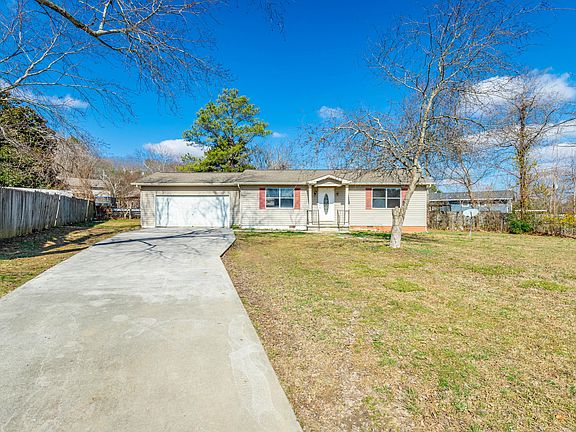 3rd image of 1350 Moore Pl NW