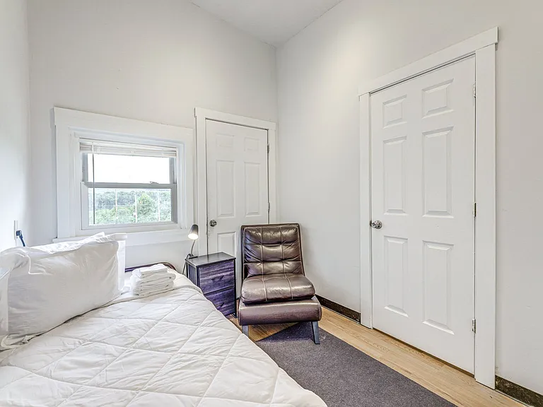 315 Mount Hope Ave — Photo 18