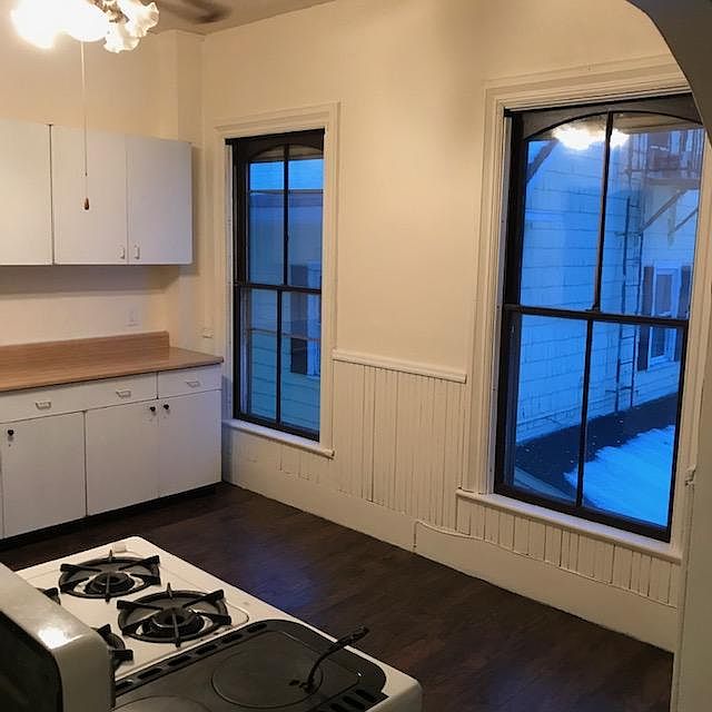 1st image of 14 Mulberry St APT 1