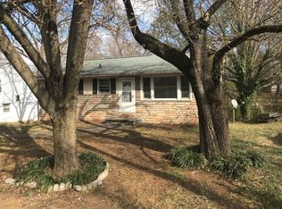 219 Lindbergh St, Winston Salem, NC 27104