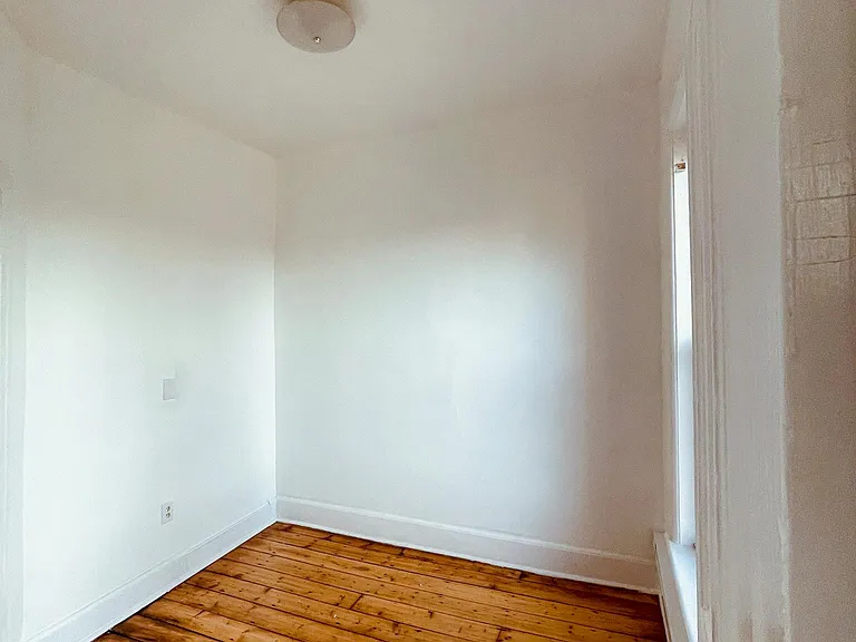 133 2nd St #3 — Photo 7