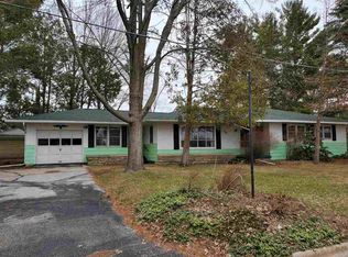 115 E Minerva St, New London, WI 54961