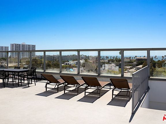 5th image of 2431 3rd St APT 7
