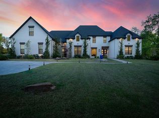 7208 Lost Forest Dr, Edmond, OK 73034