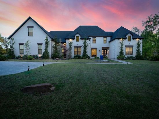 7208 Lost Forest Dr, Edmond, OK 73034