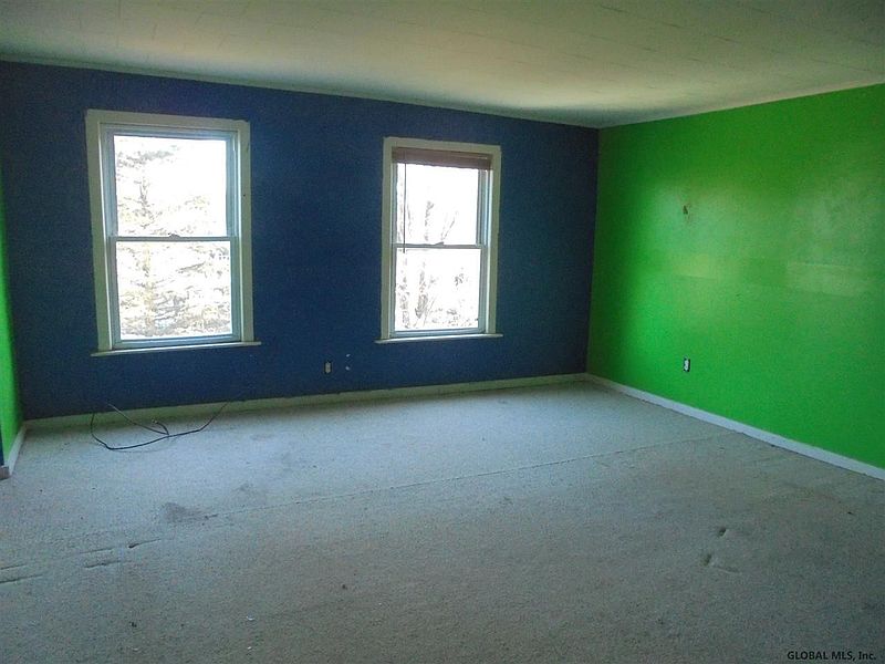 4th image of 900 GROOMS Road