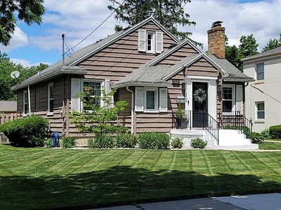 2115 Academy Dr NE, Grand Rapids, MI, 49503