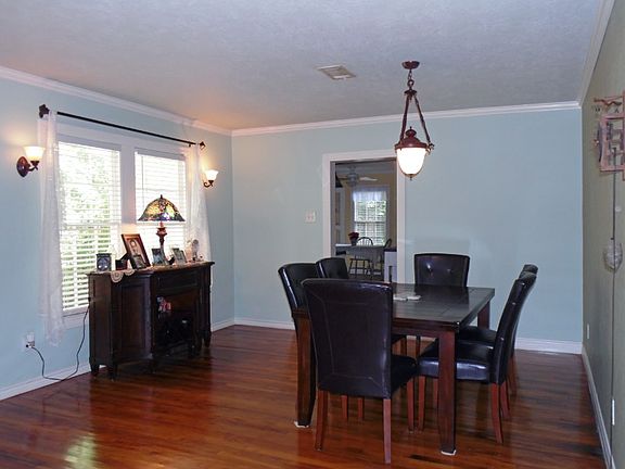 5th image of 291 Neches Dr