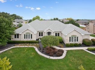 1243 Abbey Oaks Dr, Lemont, IL 60439