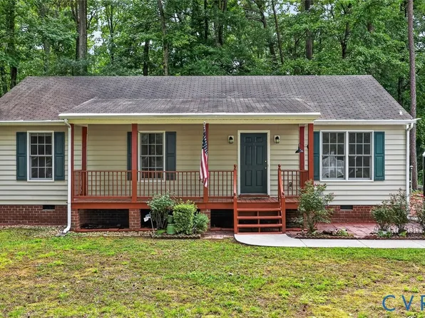 8395 Dell Ray Dr, Mechanicsville, VA 23116