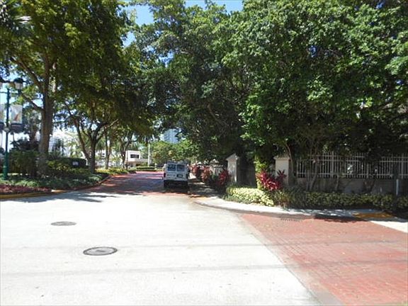 5th image of 19355 Turnberry Way APT 8F
