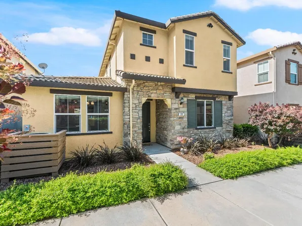 235 Rochdale St, Roseville, CA 95661