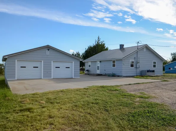 207 E 7th St, Murdo, SD 57559