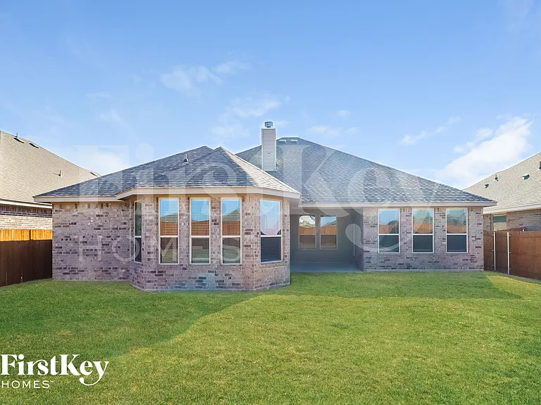 109 Independence Dr — Photo 15