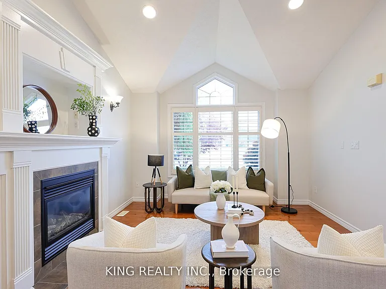 1223 Coronation Dr — Photo 4
