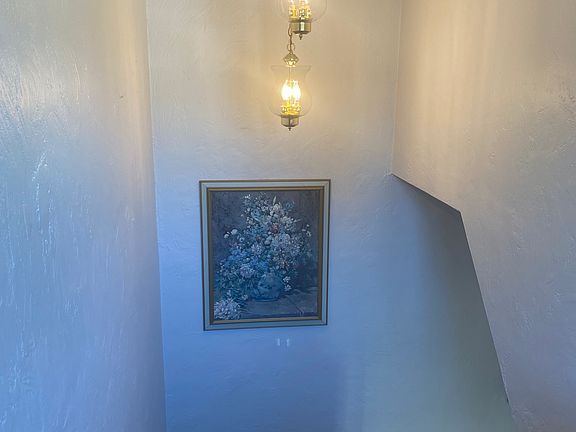 4th image of 2040 Quincy Ave #3