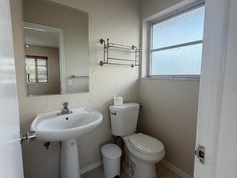 5800 NE 22nd Way #521 — Photo 12