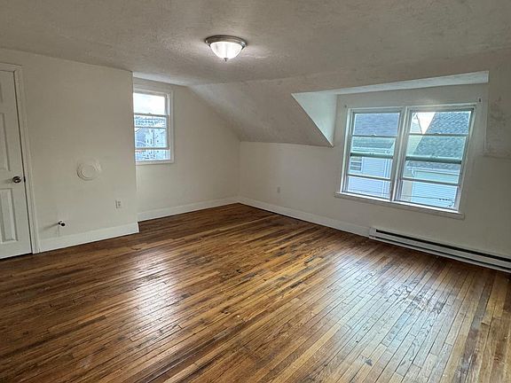 4th image of 306-308 4th St #4S