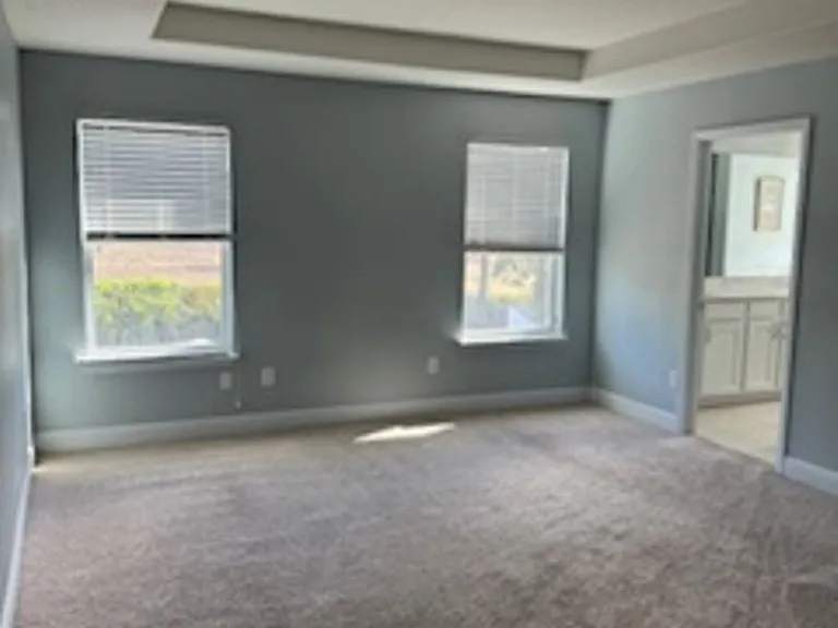 5717 SW 49th Ave — Photo 35