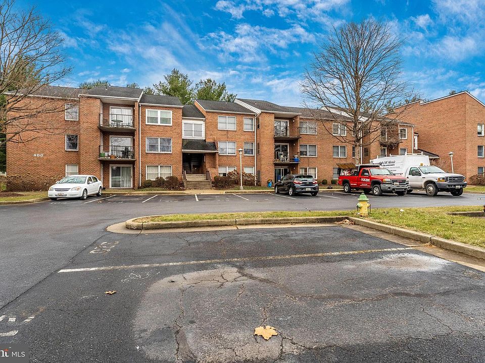 1st image of 400 Chapel Ct APT 209