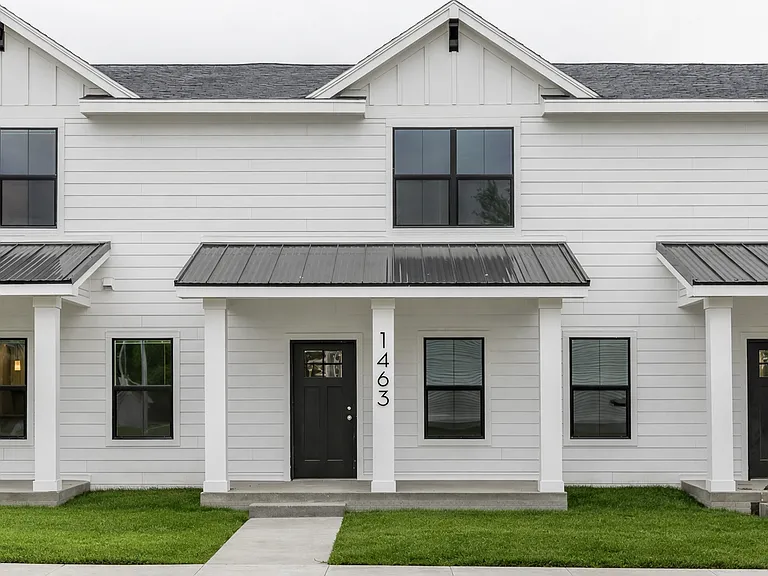 Hughes Century Crossing Townhomes — Photo 22