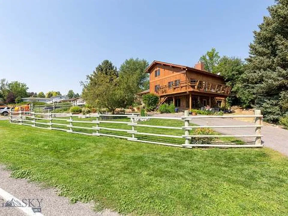 8685 Churchill Rd