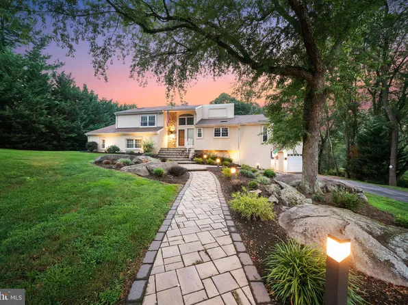 1650 Cold Spring Rd, Newtown Square, PA 19073