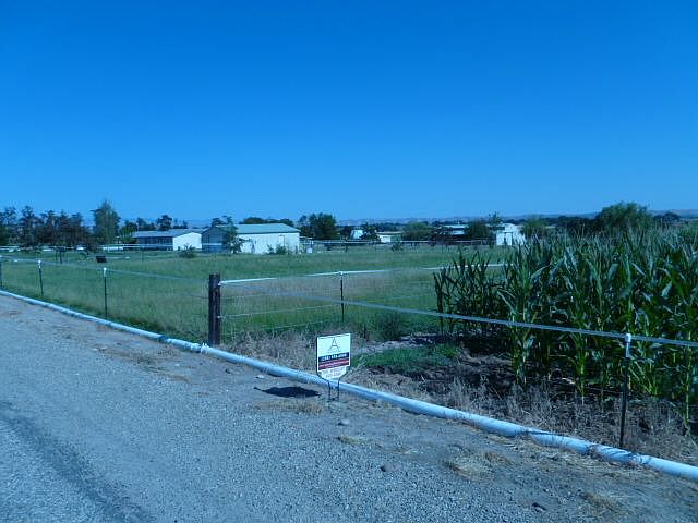 2nd image of 7503 Upper Ave