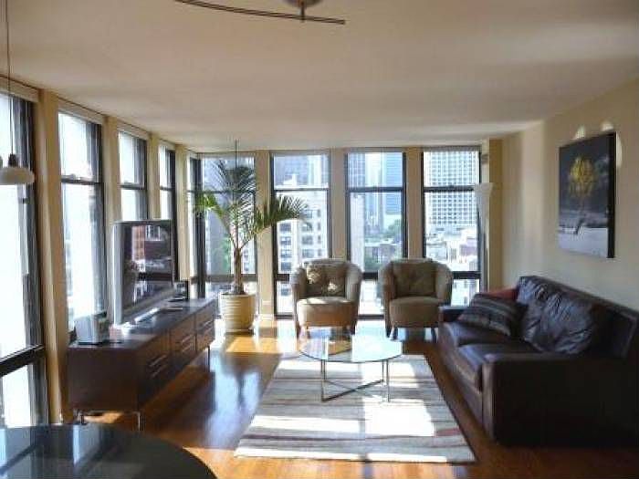 1st image of 1 E Scott St APT 1104