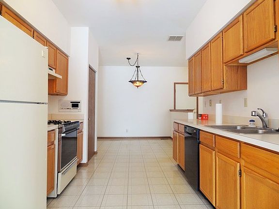 5th image of 1435 Walnut Hill Ave #1435