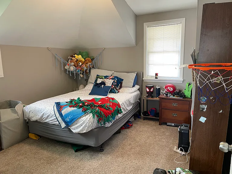 315 S Willow St — Photo 11