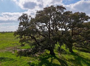 494 County Road 217c, Schulenburg, TX 78956
