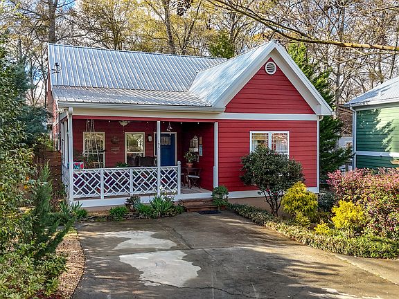 4th image of 195 Derby St