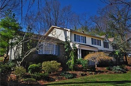 1st image of 494 Weymouth Dr