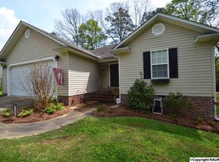 116 Meadowood Ln, ALBERTVILLE, AL 35950